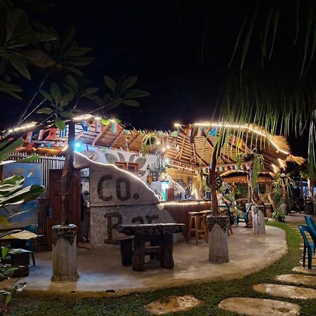 Eco Trekking Lodge, Bar & Jungle Tour'S Bukit Lawang Exterior photo